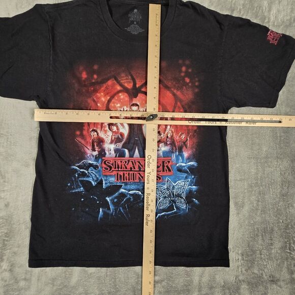 Universal Studios Halloween Horror Nights 2019 Stranger Things T-shirt Men Med - Picture 4 of 8